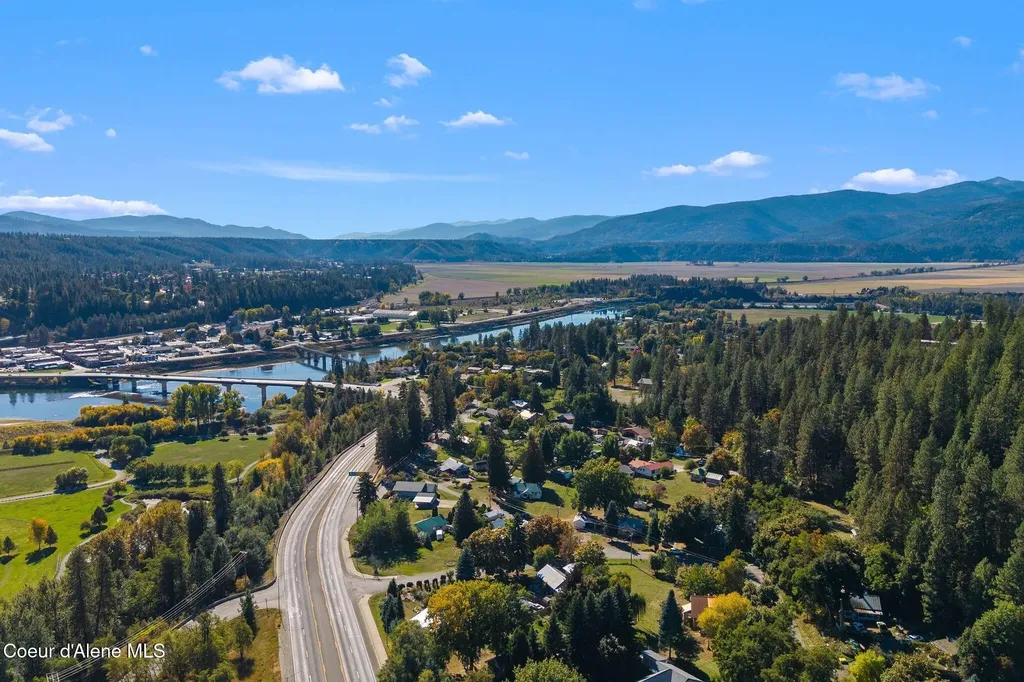 7492 Mohawk Street Bonners Ferry ID 83805