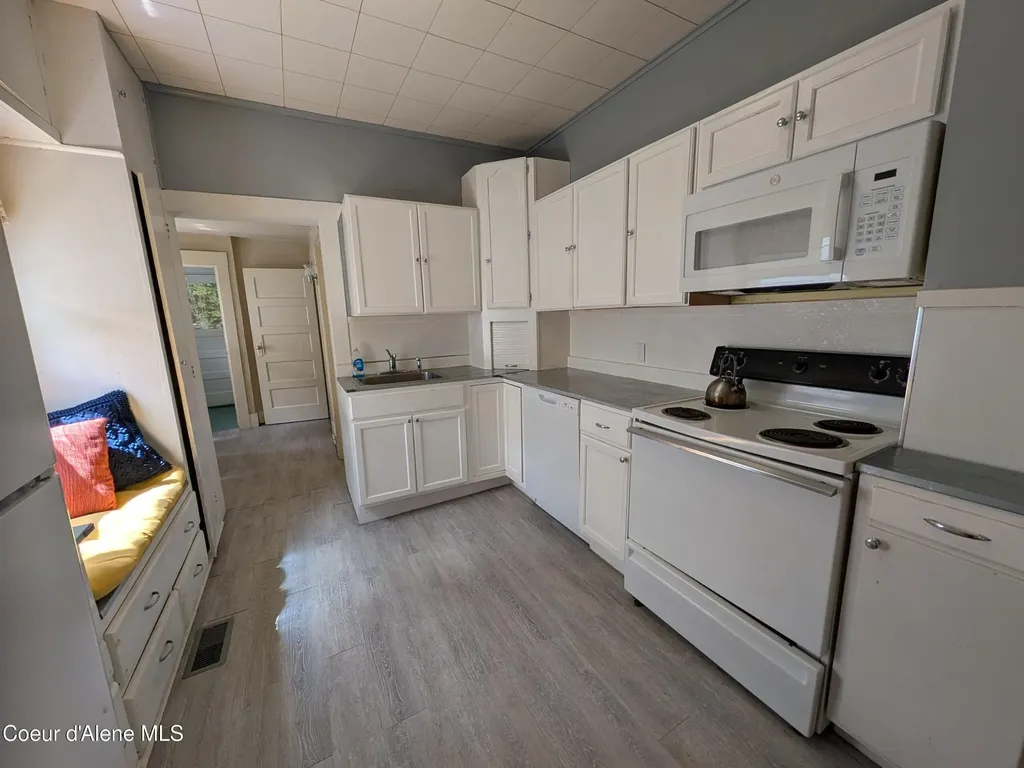 132 King Street Wallace ID 83873