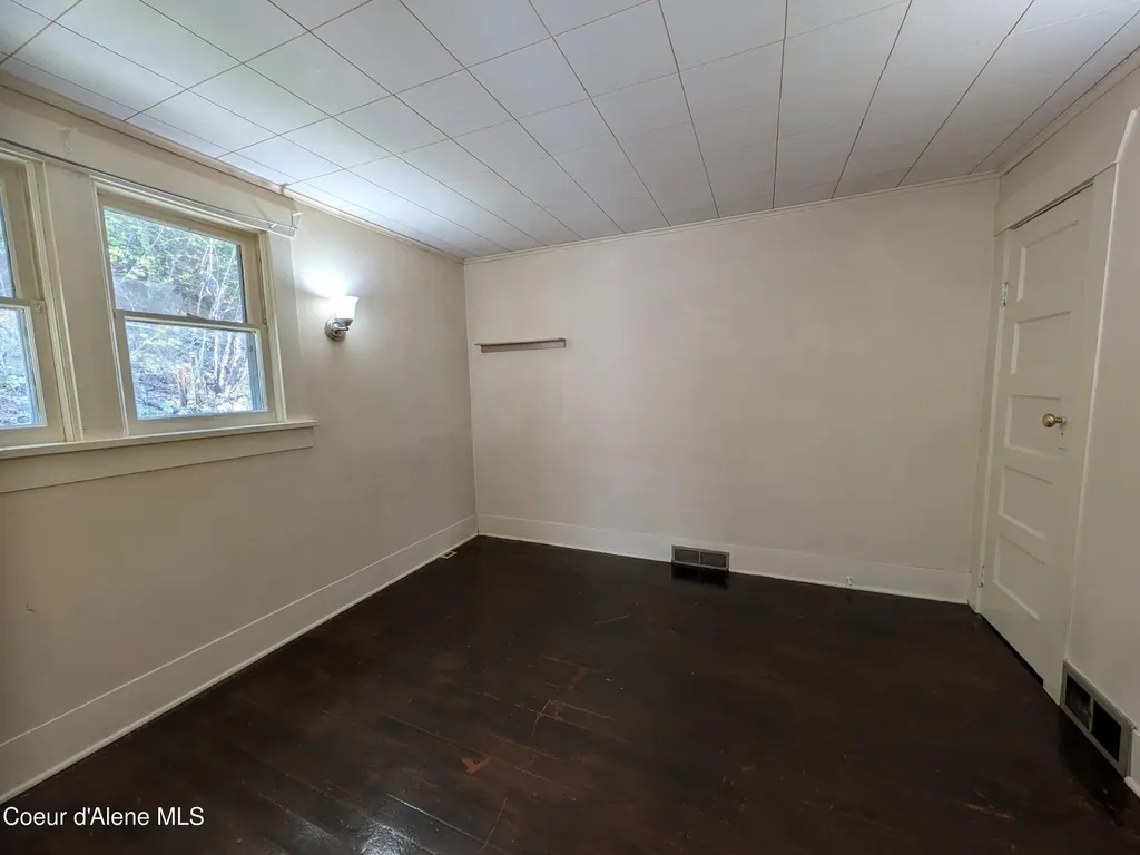 132 King Street Wallace ID 83873