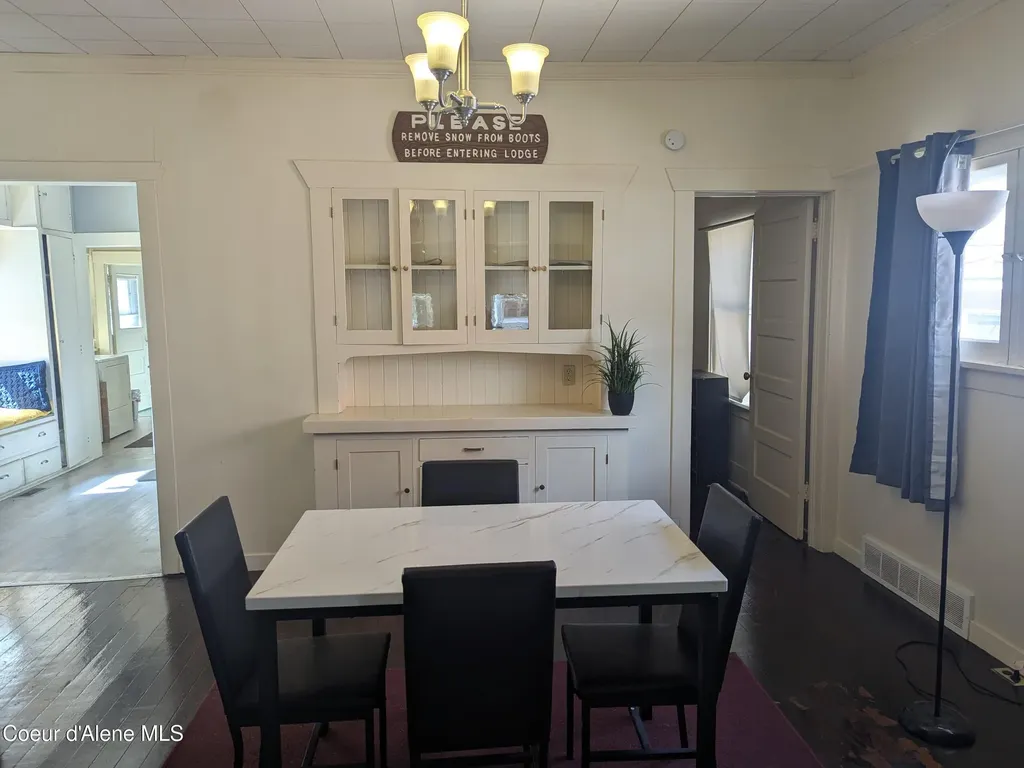 132 King Street Wallace ID 83873
