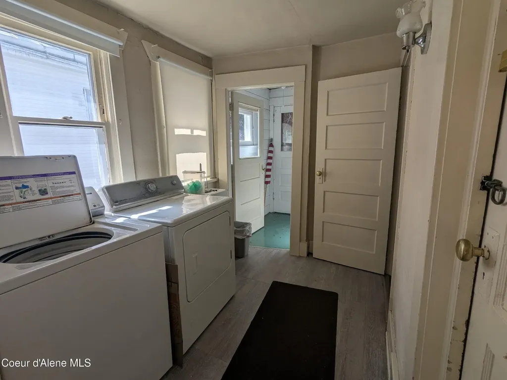132 King Street Wallace ID 83873