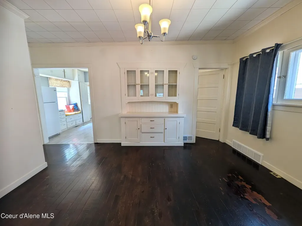 132 King Street Wallace ID 83873