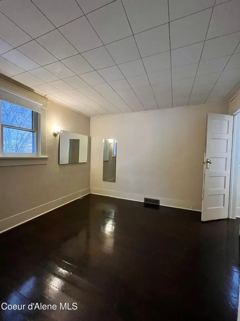 132 King Street Wallace ID 83873
