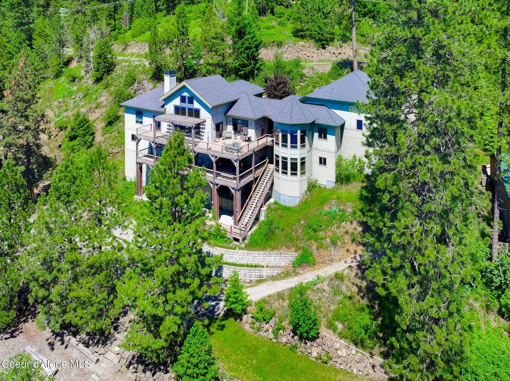 412 E Beachhouse Lane Harrison ID 83833