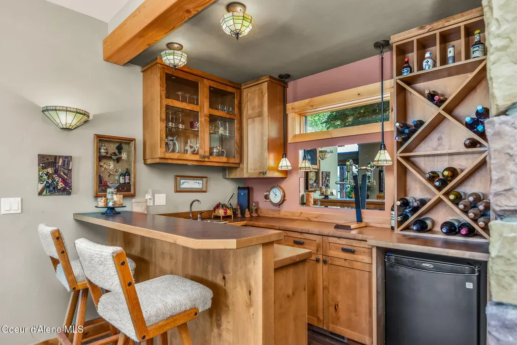 412 E Beachhouse Lane Harrison ID 83833
