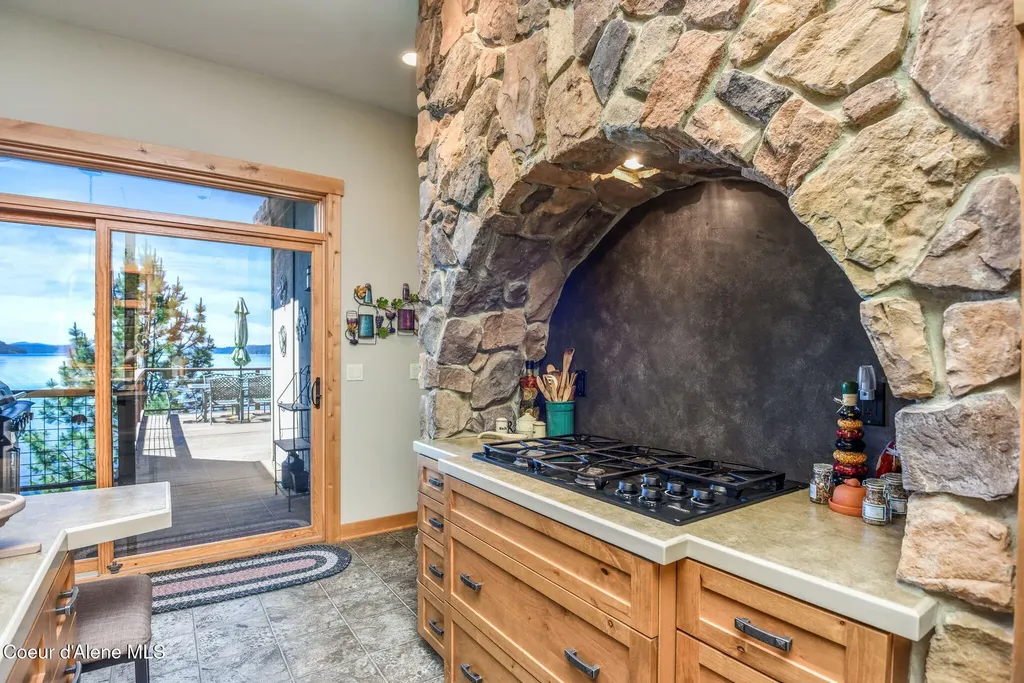 412 E Beachhouse Lane Harrison ID 83833