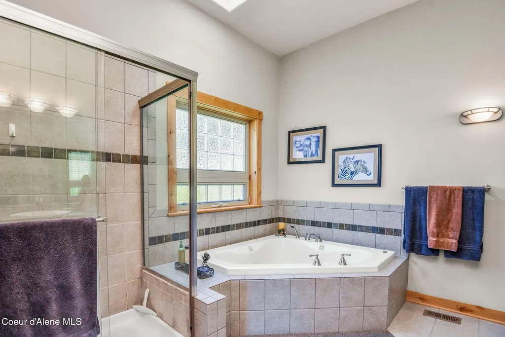 412 E Beachhouse Lane Harrison ID 83833