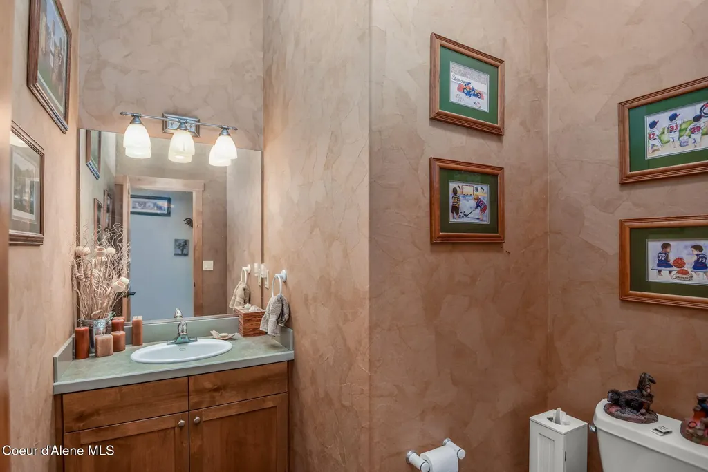 412 E Beachhouse Lane Harrison ID 83833