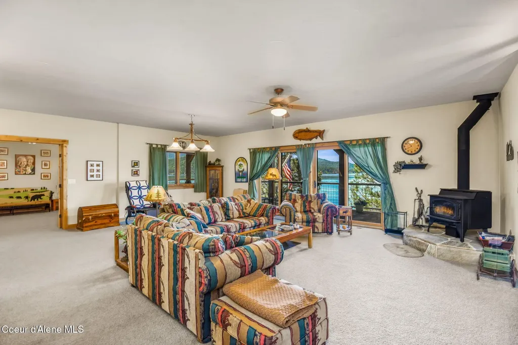 412 E Beachhouse Lane Harrison ID 83833