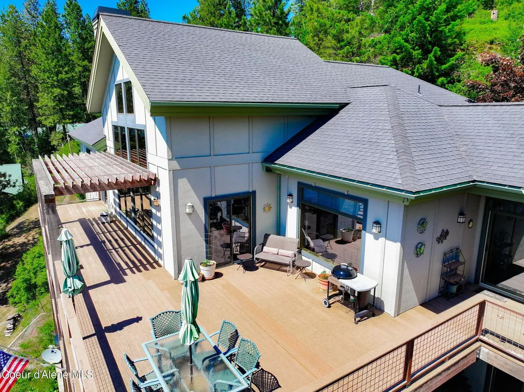 412 E Beachhouse Lane Harrison ID 83833
