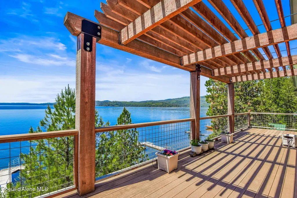 412 E Beachhouse Lane Harrison ID 83833