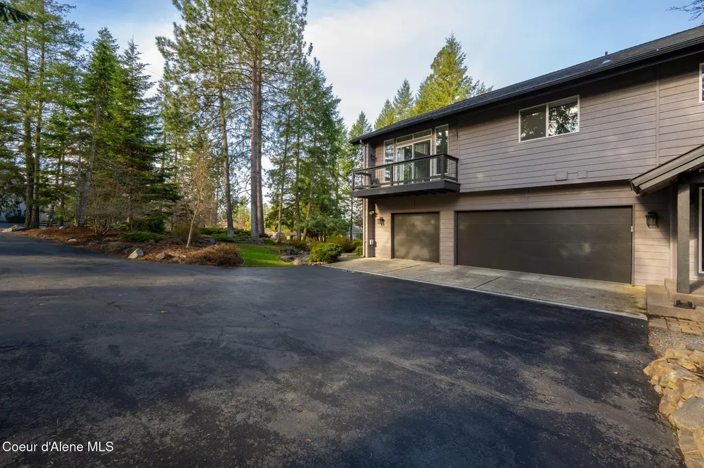 2885 E Point Hayden Drive Hayden ID 83835