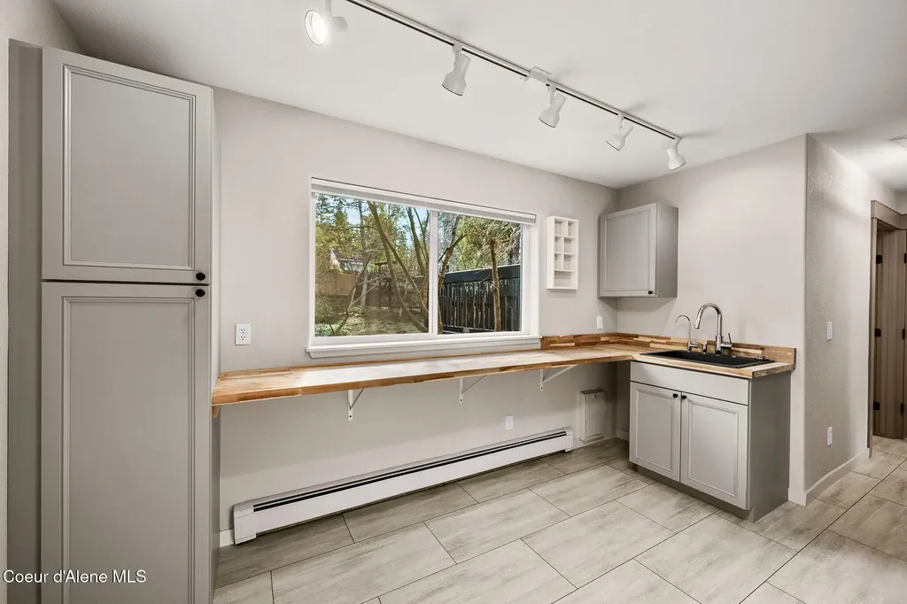 2885 E Point Hayden Drive Hayden ID 83835