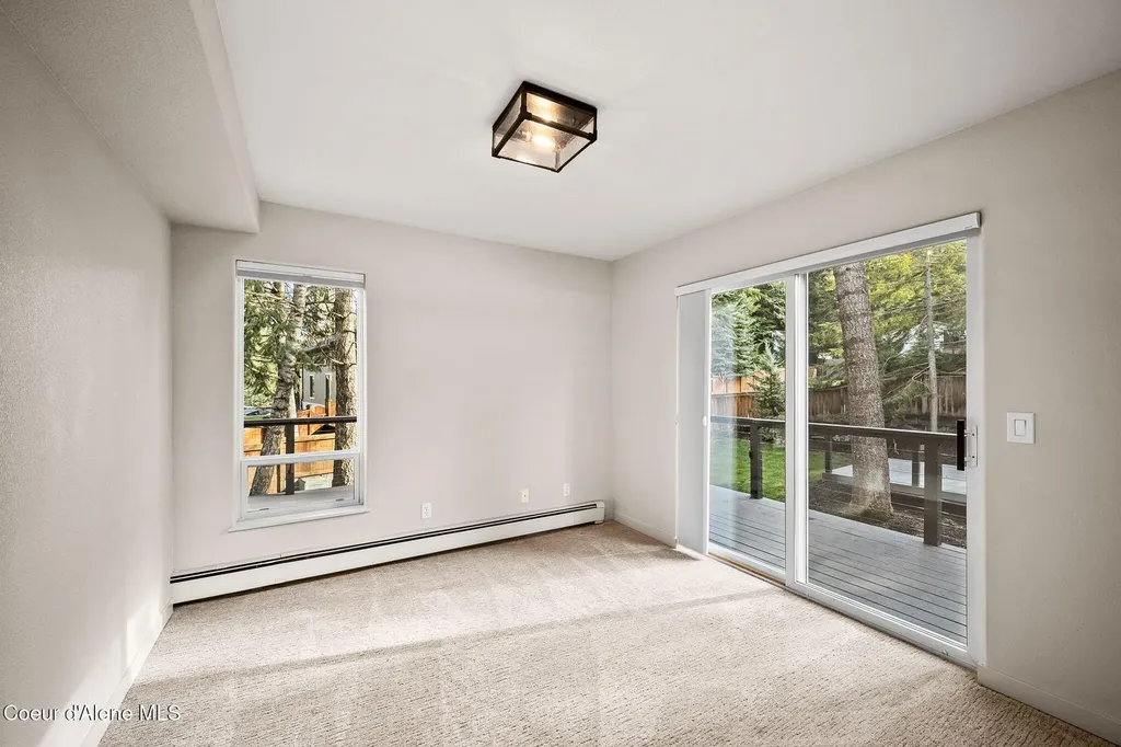 2885 E Point Hayden Drive Hayden ID 83835