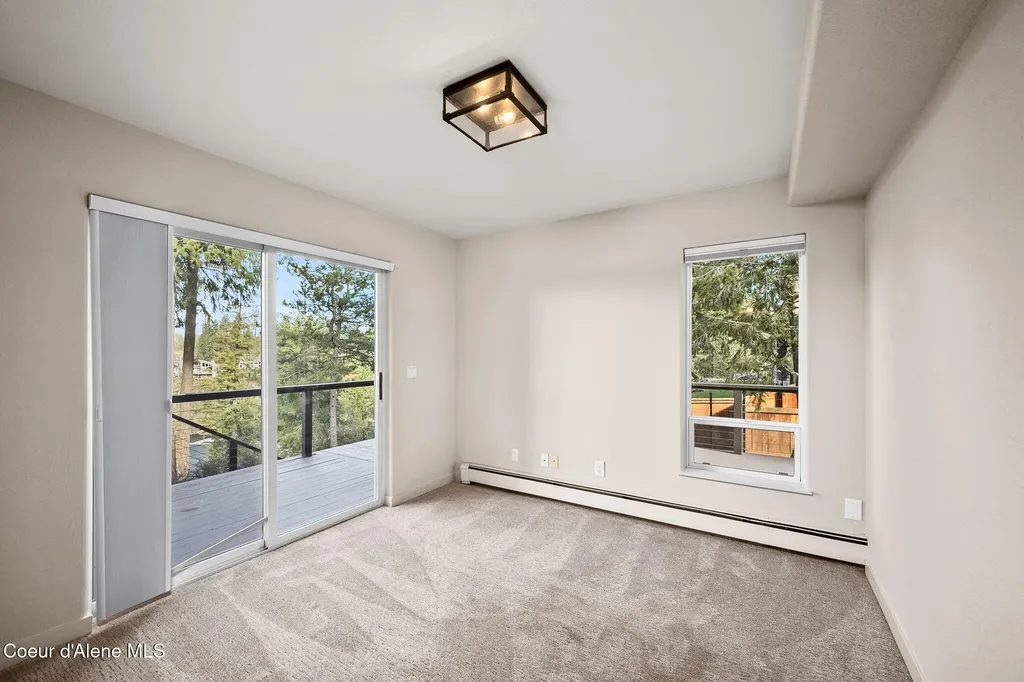 2885 E Point Hayden Drive Hayden ID 83835