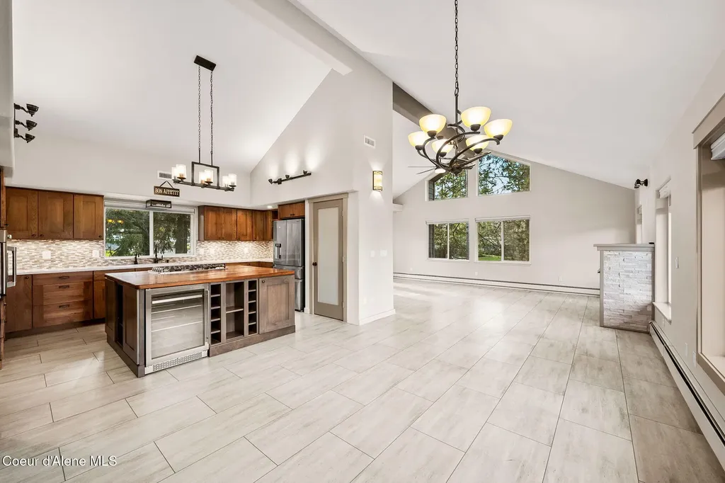 2885 E Point Hayden Drive Hayden ID 83835