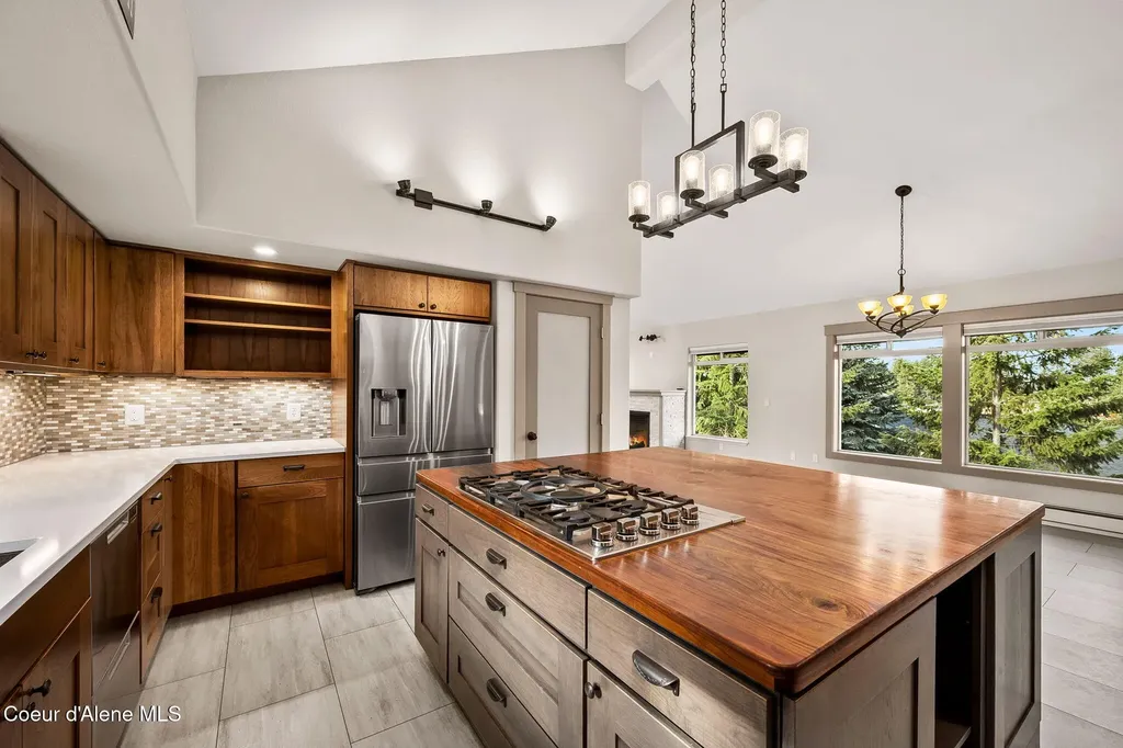 2885 E Point Hayden Drive Hayden ID 83835