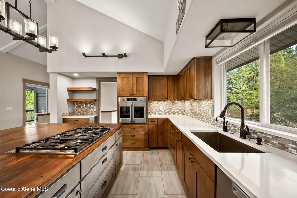 2885 E Point Hayden Drive Hayden ID 83835