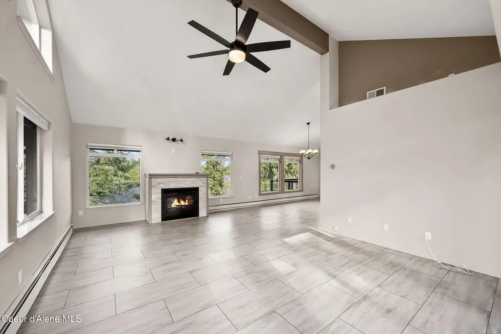 2885 E Point Hayden Drive Hayden ID 83835