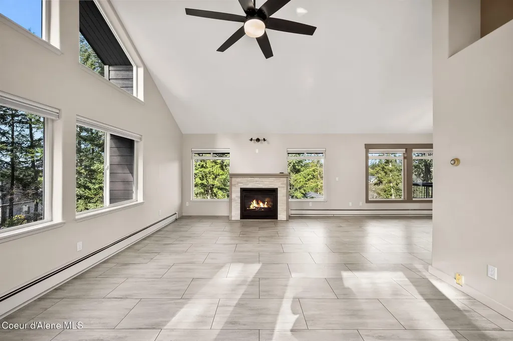 2885 E Point Hayden Drive Hayden ID 83835