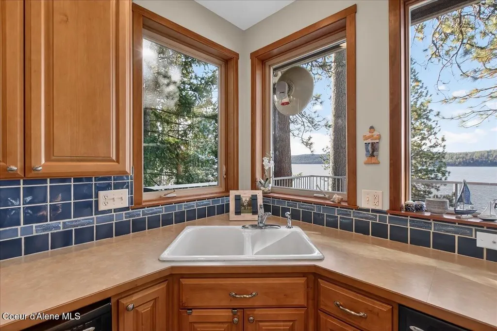 6832 W Half Circle Loop Worley ID 83876