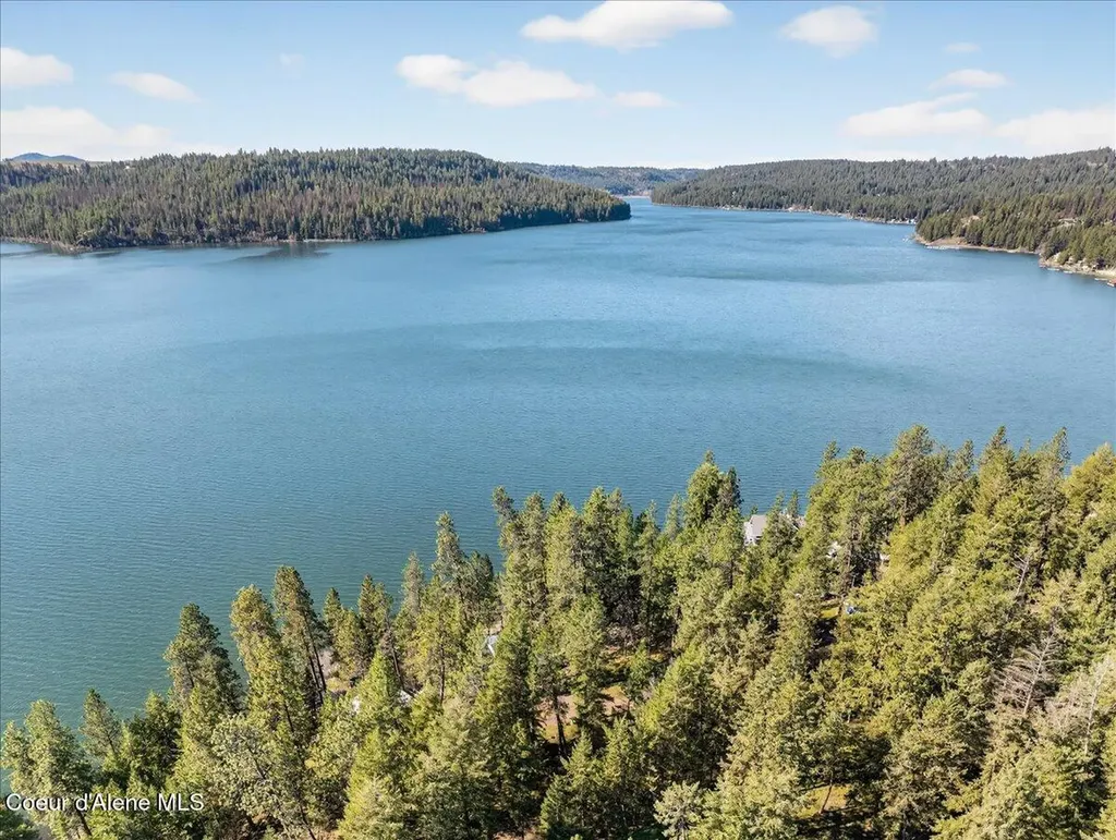 6832 W Half Circle Loop Worley ID 83876