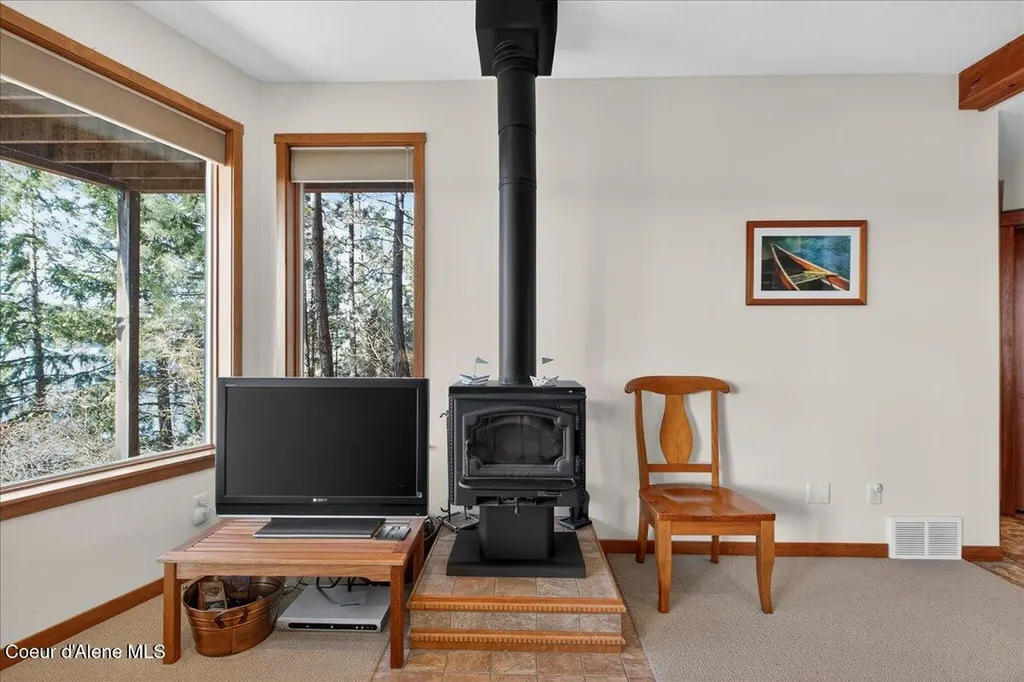 6832 W Half Circle Loop Worley ID 83876