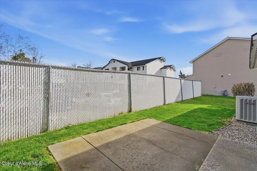 580 N Hydra Place Post Falls ID 83854