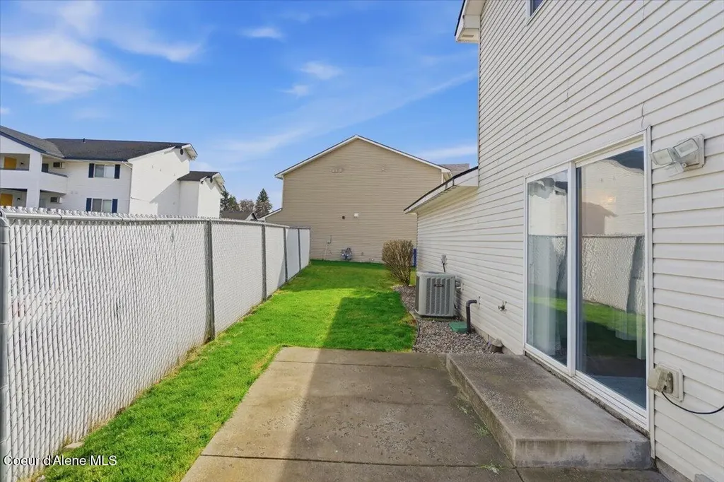 580 N Hydra Place Post Falls ID 83854