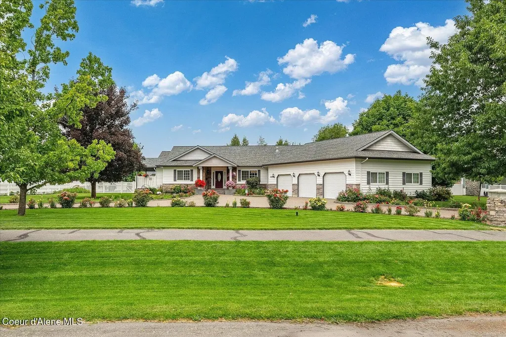 2145 W Grange Avenue Post Falls ID 83854
