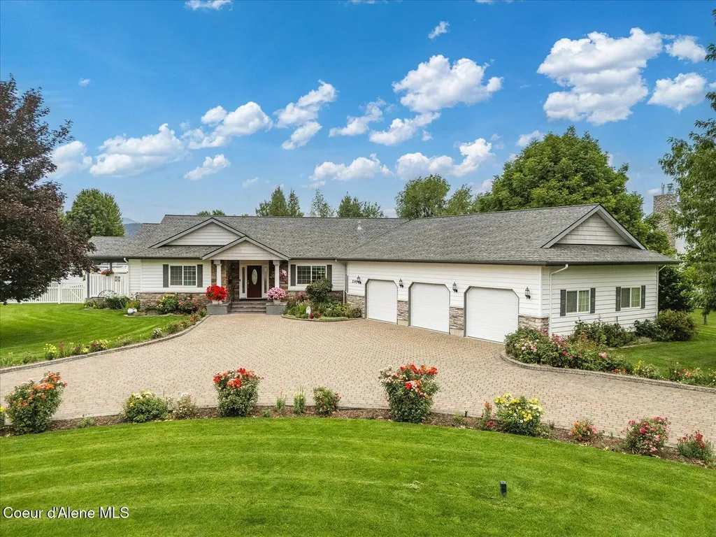 2145 W Grange Avenue Post Falls ID 83854