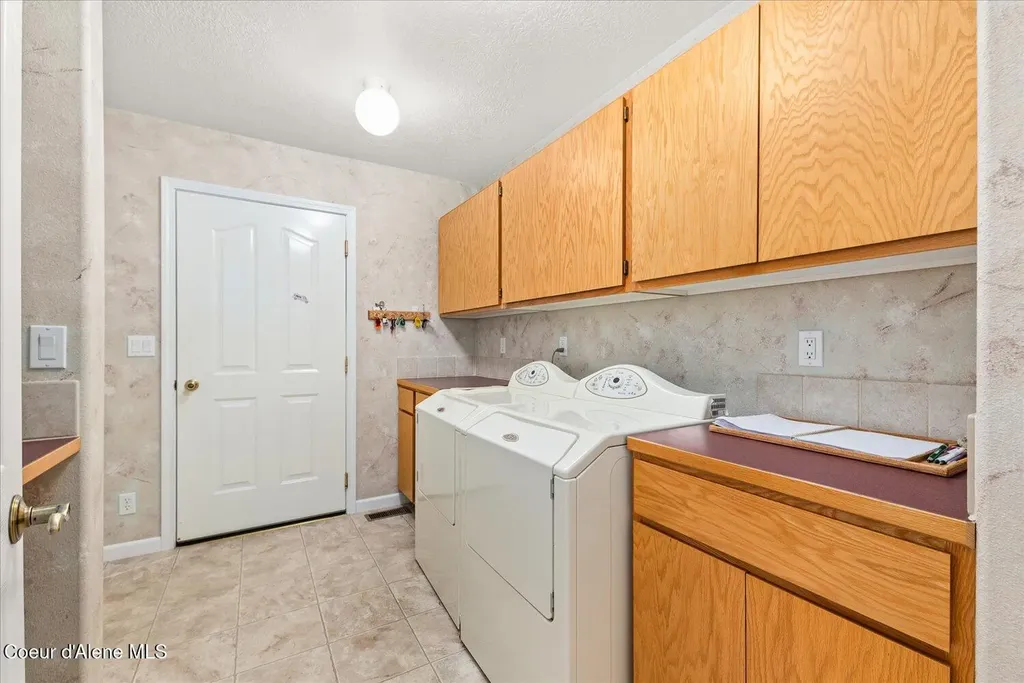 2145 W Grange Avenue Post Falls ID 83854