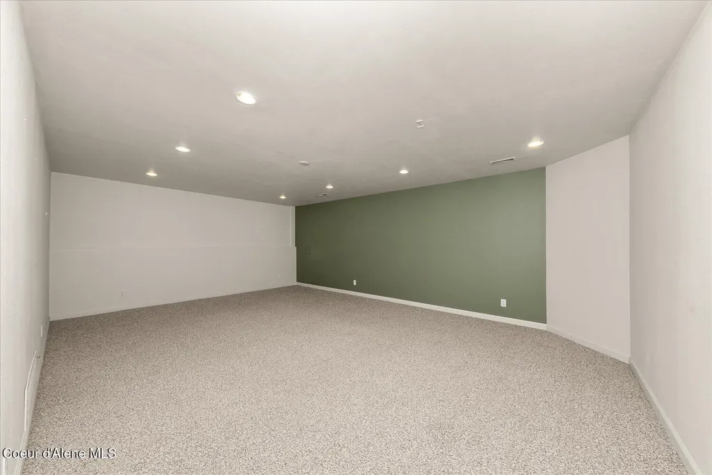 2145 W Grange Avenue Post Falls ID 83854