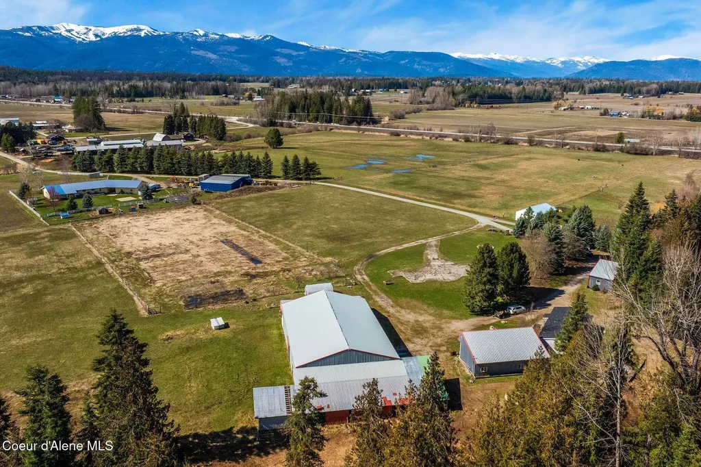 300 Sunny Shadows Lane Sandpoint ID 83864
