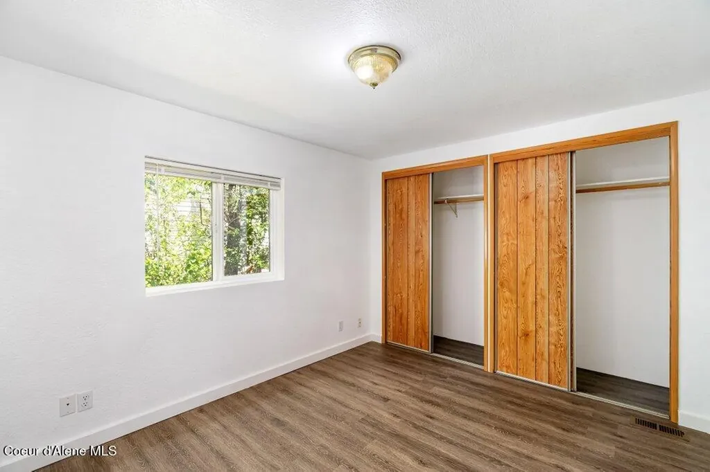 122 E Walrose Loop Hayden ID 83835