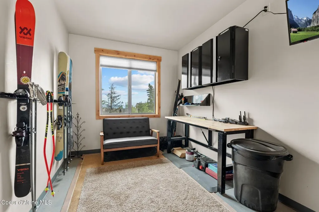 21 Harrison Lane Sandpoint ID 83864