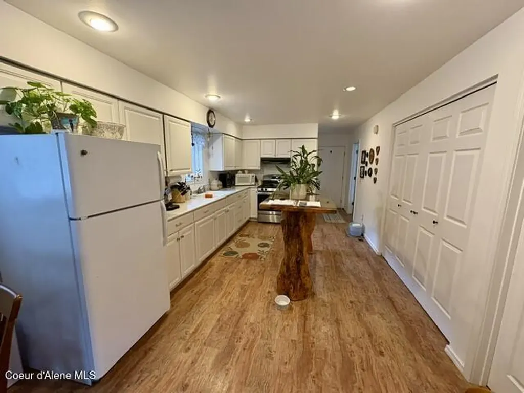 11 W Mission Avenue Kellogg ID 83837