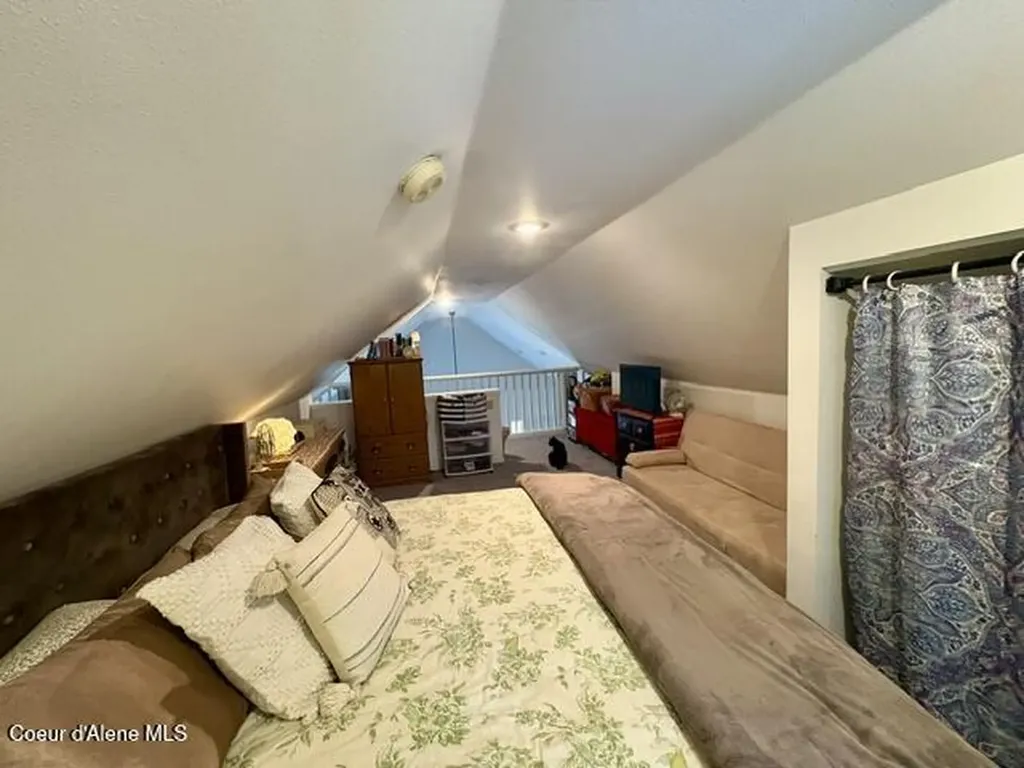 11 W Mission Avenue Kellogg ID 83837