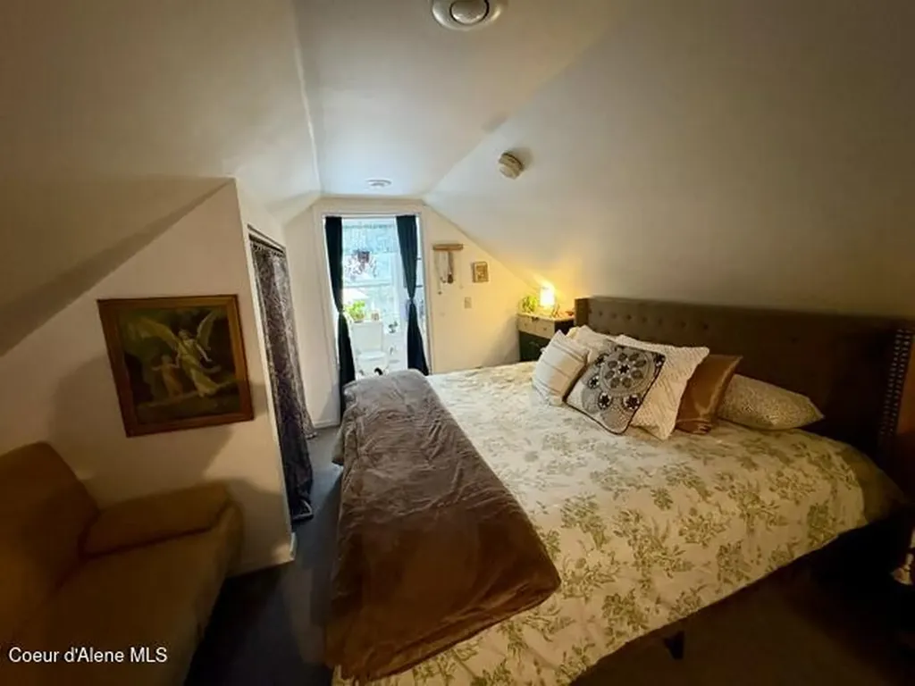 11 W Mission Avenue Kellogg ID 83837