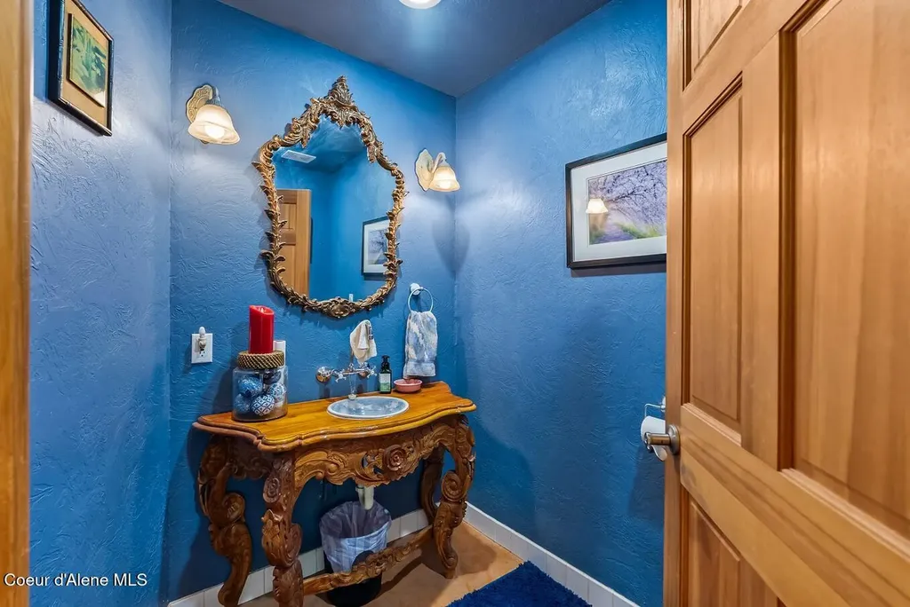 123 E Mountain View Road Clark Fork ID 83811