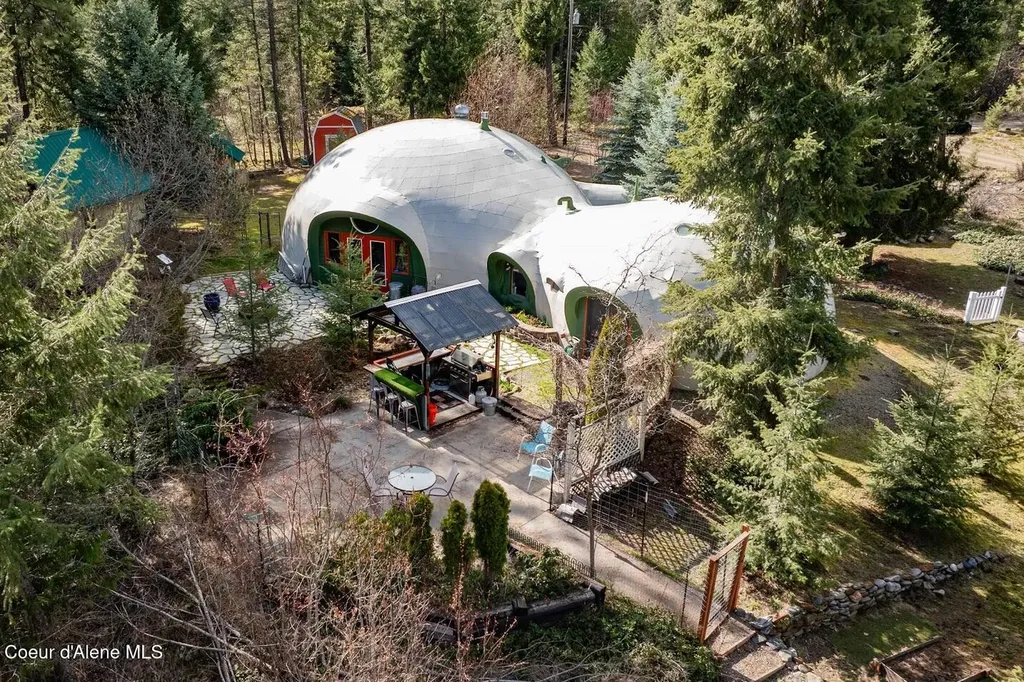 123 E Mountain View Road Clark Fork ID 83811