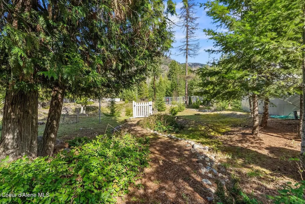 123 E Mountain View Road Clark Fork ID 83811