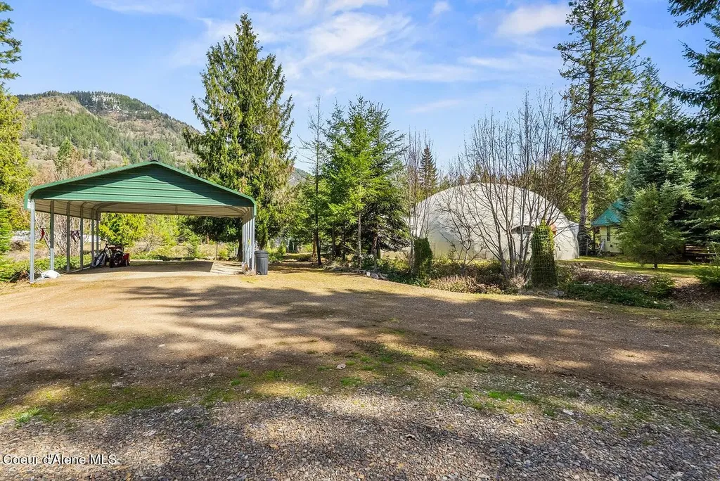 123 E Mountain View Road Clark Fork ID 83811