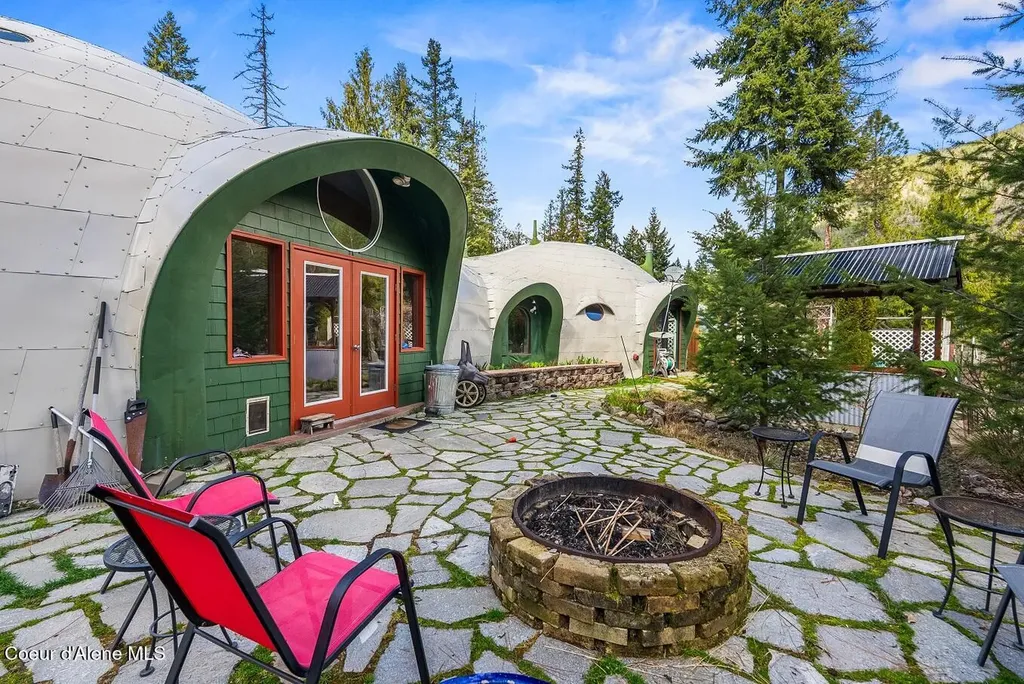 123 E Mountain View Road Clark Fork ID 83811