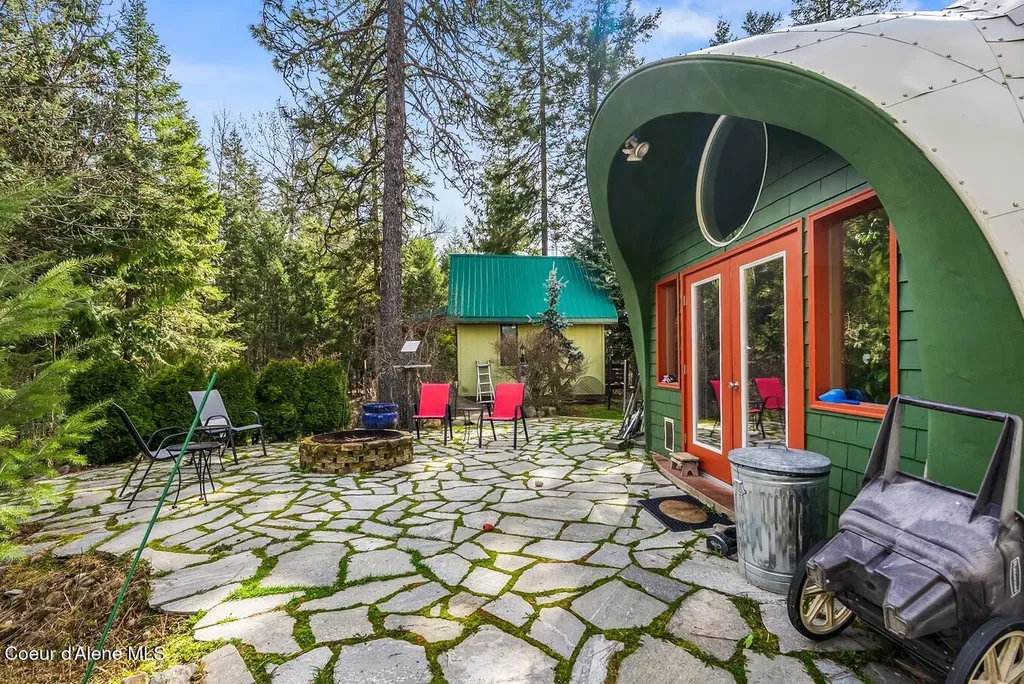 123 E Mountain View Road Clark Fork ID 83811