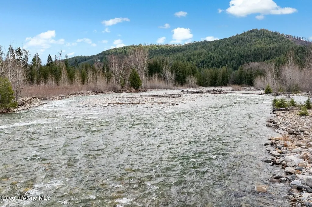 123 E Mountain View Road Clark Fork ID 83811