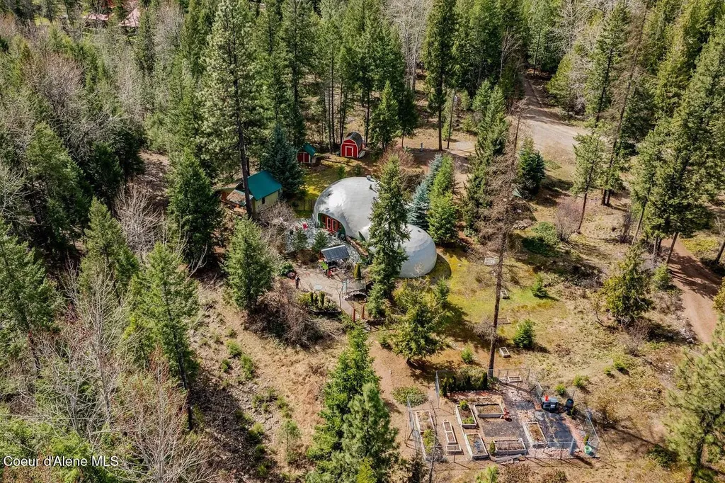 123 E Mountain View Road Clark Fork ID 83811