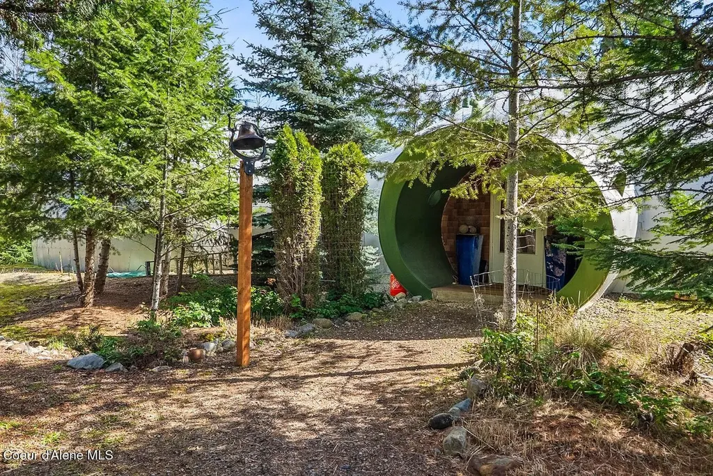 123 E Mountain View Road Clark Fork ID 83811