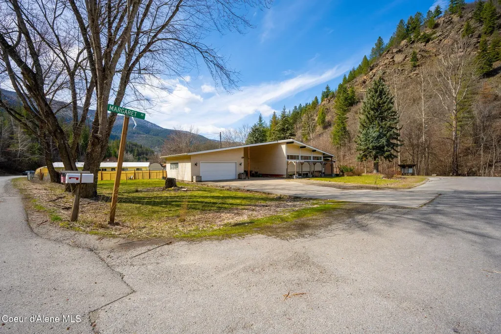 9 Margaret Avenue Kellogg ID 83837