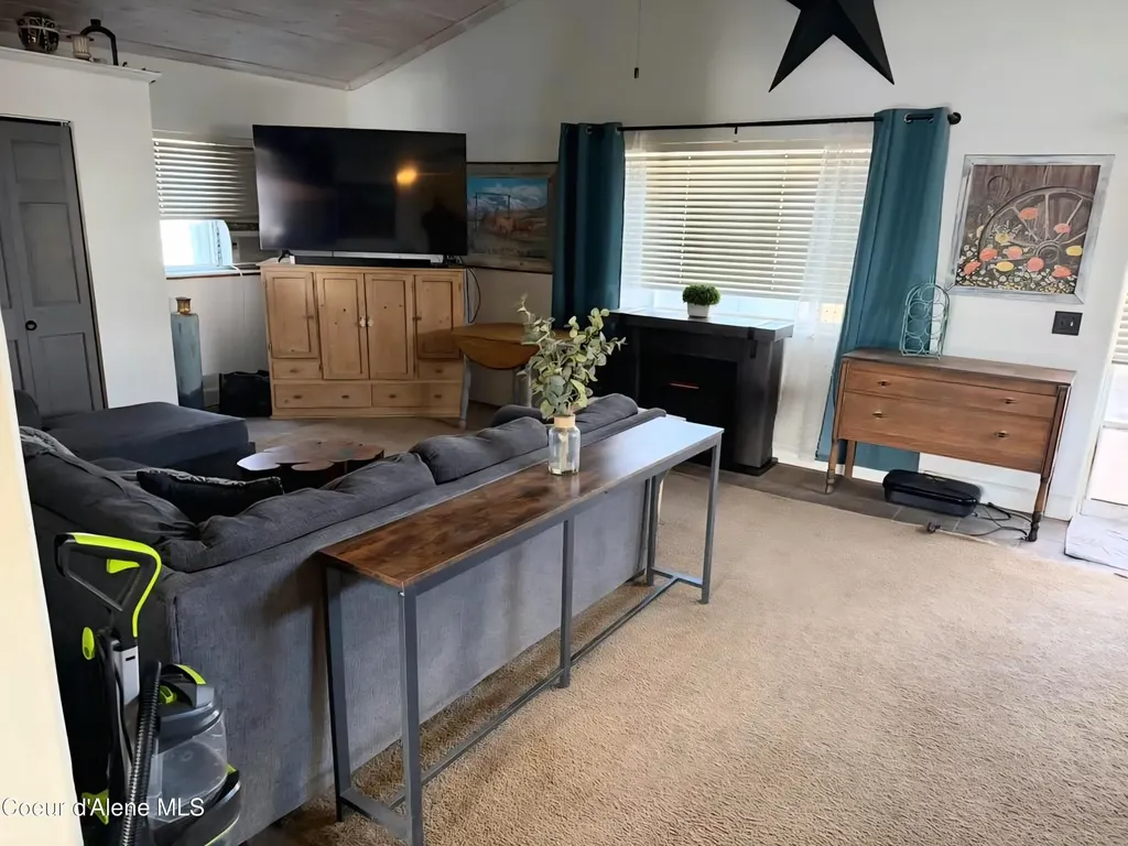 906 E Glacier Peak Drive Post Falls ID 83854